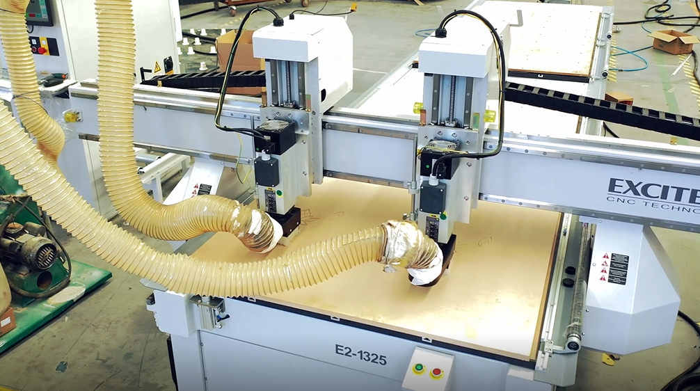 Anmärkningar om drift av CNC-skärmaskin.